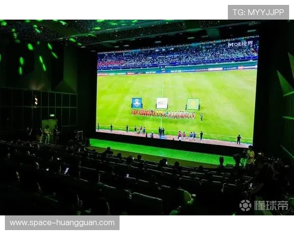 制作中心与城市公共屏幕联动，构建线下沉浸观赛节点。